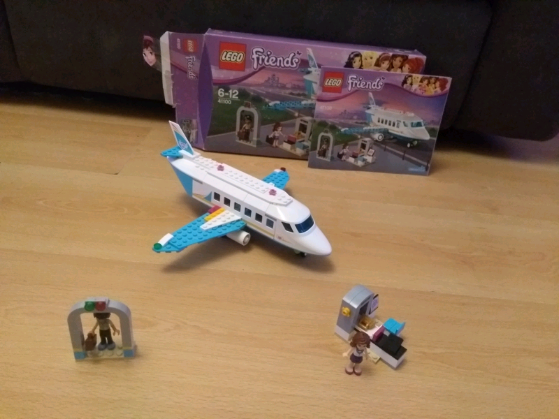 lego friends aeroplane set